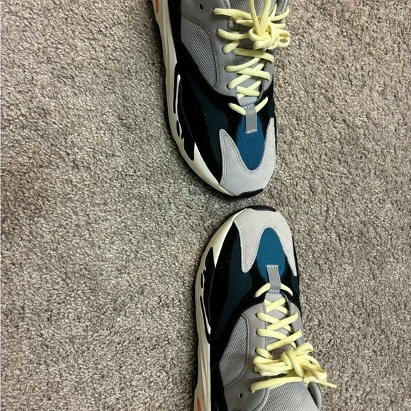 Yeezy Boost 700 “Wave Runner” - Picture 6 of 8